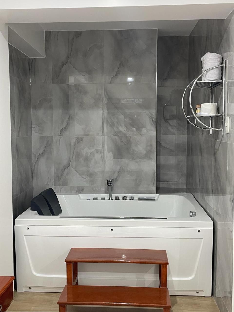 Hotel Americano Jaén Extérieur photo